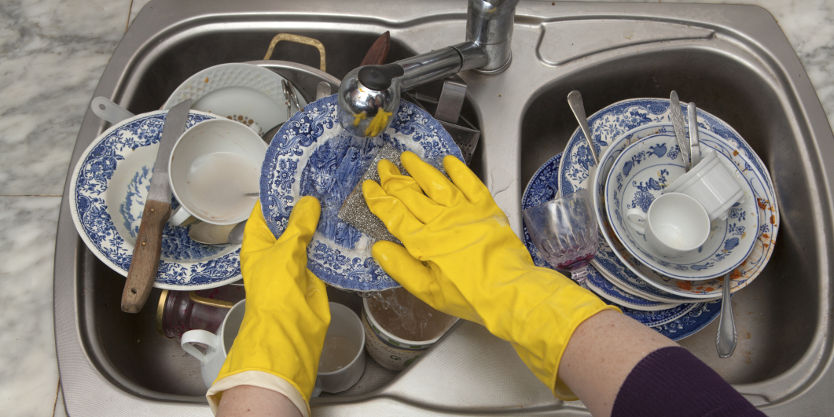 2015-06-02-let-your-dishwasher-do-its-job-why-washing-your-dishes-by-hand-is-less-clean-and-efficient-than-you-think-11063-fb